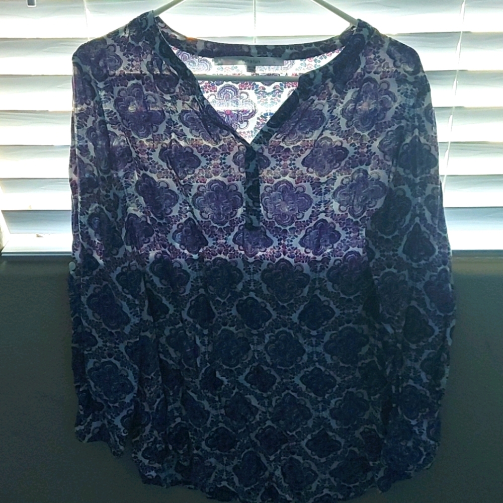 Fun 2 fun, patterned blouse.